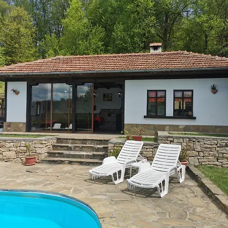 арната къща Dom wakacyjny Yakovtsi