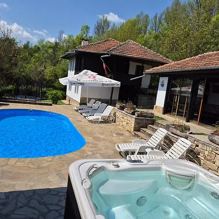 арната къща Yakovtsi