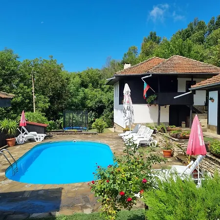 펜션 арната къща *