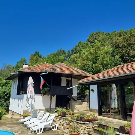 펜션 арната къща Yakovtsi